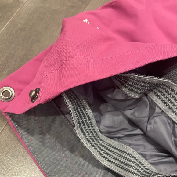 Northface Hyvent Multipocket Ski Pants - Pink (M) - Picture 10 of 10